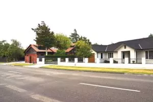 Lustre coming off Auckland property