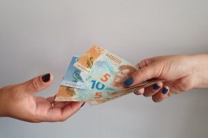 Banks tardy on making changes to clawback policies