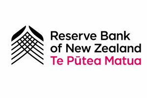 Mortgage holders still riding lower interest rates
