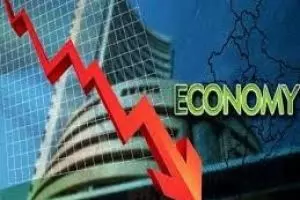 Economy will be slowing but not reaching recession – forecasts