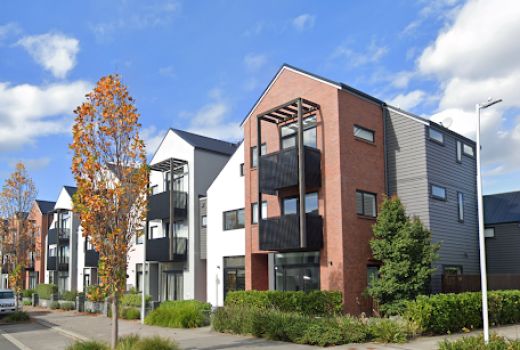 Running backwards into a housing deficit again 
