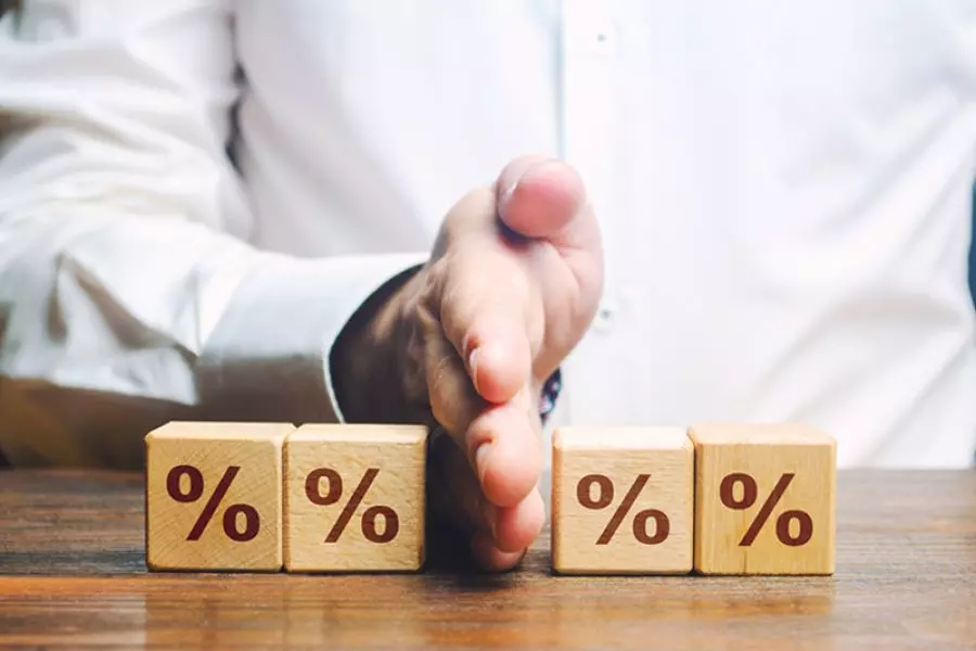 Banks slash floating lending and deposit rates after 25bp OCR cut